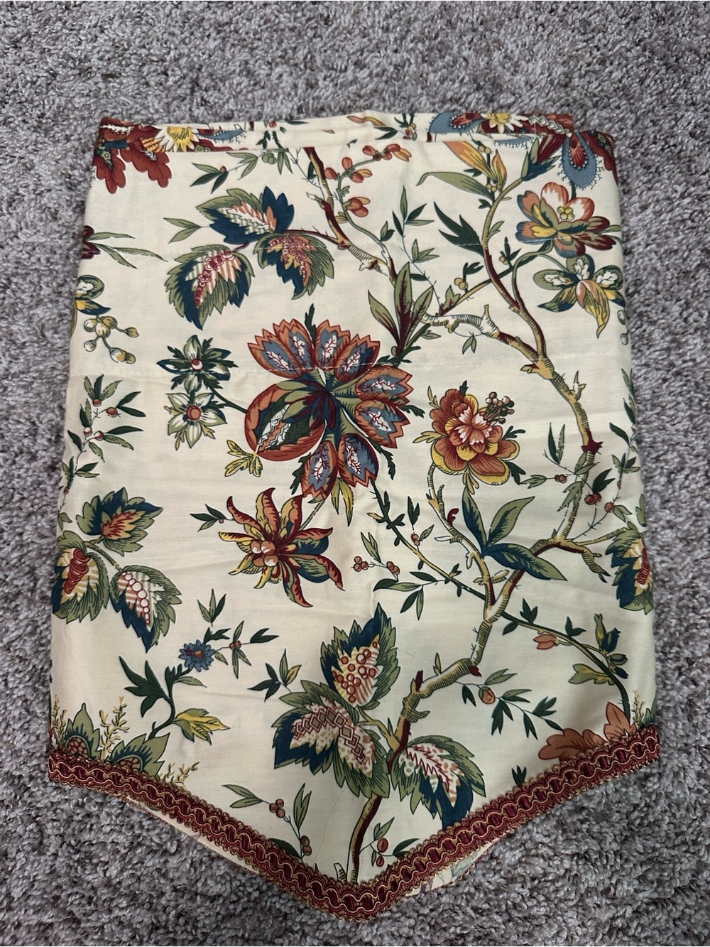 Waverly Floral Scalloped Valance in Cream, Red, Green - Picture 4 of 6